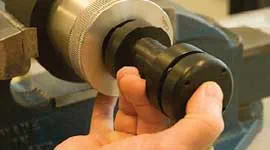 installing-o-ring-energized-piston-and-rod-seals